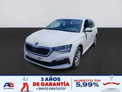 Blanco Usado 2021 Skoda Scala Ambition Utilitario | 14.650 € (Precio justo)
