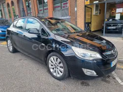 Negro Usado 2010 Opel Astra Enjoy Berlina | 4850 € (Caro)