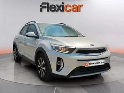 Blanco Usado 2021 Kia Stonic GT-Line SUV | 14.490 € (Precio justo)