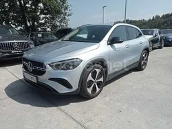 Gris / plata Usado 2025 Mercedes GLA200 SUV | 41.900 € (Precio justo)