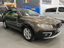 Beige Usado 2015 Volvo XC70 Momentum SUV | 12.999 €