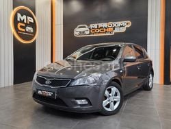 Beige Usado 2012 Kia Ceed Plus Berlina | 6900 € (Precio justo)