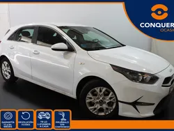 Blanco Usado 2023 Kia Ceed Berlina | 21.290 € (Precio justo)