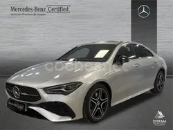 Gris / plata Usado 2024 Mercedes CLA200 Berlina | 39.500 € (Buen precio)