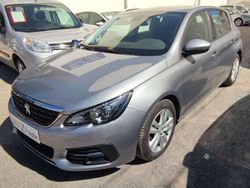 Gris Usado 2018 Peugeot 308 Style Utilitario | 14.500 € (Un poco caro)
