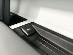 Gris / plata Usado 2020 Land Rover Defender SE SUV | 62.990 €