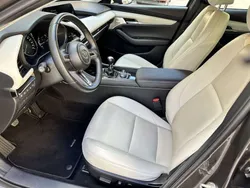 Gris Usado 2021 Mazda 3 Utilitario | 22.990 € (Un poco caro)