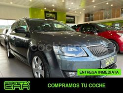 Gris / plata Usado 2014 Skoda Octavia Elegance Familiar | 9499 € (Precio justo)