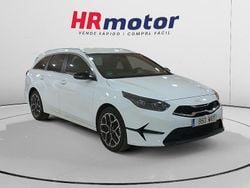 Blanco Usado 2025 Kia Ceed Style Familiar | 21.990 € (Buen precio)