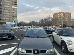 Gris / plata Usado 2001 Seat Ibiza Stella Berlina | 2250 € (Precio justo)