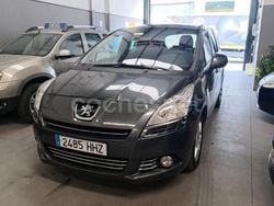 Gris / plata Usado 2012 Peugeot 5008 Active Monovolumen | 8700 € (Precio justo)