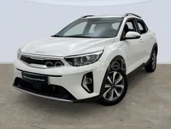 Blanco Usado 2023 Kia Stonic SUV | 19.295 € (Precio justo)