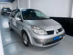 Gris / plata Usado 2004 Renault Grand Scénic II Dynamique Monovolumen | 3500 € (Precio justo)