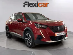 Rojo Usado 2021 Peugeot e-2008 Allure SUV | 14.690 € (Buen precio)