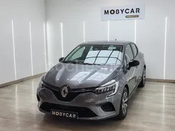 Gris / plata Usado 2023 Renault Clio V Equilibre Berlina | 15.495 € (Precio justo)