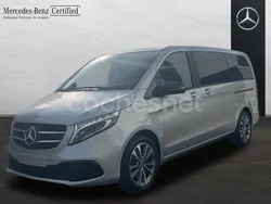 Gris / plata Usado 2022 Mercedes V250 Avantgarde Monovolumen | 56.900 €