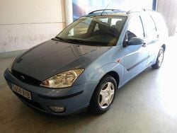 Azul Usado 2002 Ford Focus Ambiente Familiar | 1950 € (Precio justo)