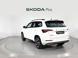 Blanco Usado 2022 Skoda Karoq SportLine SUV | 26.600 € (Caro)