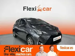 Gris Usado 2020 Toyota Yaris Active Utilitario | 11.690 €