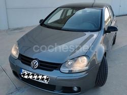 Gris / plata Usado 2005 VW Golf IV Conceptline Berlina | 4990 € (Precio justo)
