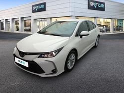 Negro Usado 2022 Toyota Corolla Active Berlina | 19.400 € (Precio justo)