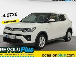 Plateado Usado 2022 Ssangyong Tivoli SUV | 13.727 € (Buen precio)