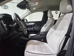 Negro Usado 2019 Volvo XC40 Momentum SUV | 24.500 € (Caro)