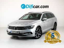 Gris Usado 2020 VW Passat Executive Familiar | 28.490 €