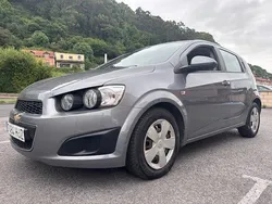 Gris / plata Usado 2012 Chevrolet Aveo LT Berlina | 8900 € (Caro)