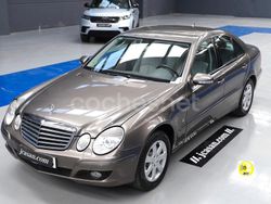 Gris / plata Usado 2007 Mercedes E220 Elegance Berlina | 9480 € (Caro)