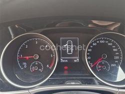 Beige Usado 2018 VW Touran Advance Monovolumen | 11.950 € (Buen precio)