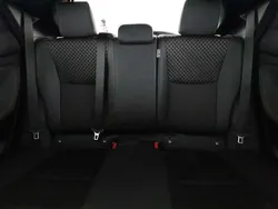 Rojo Usado 2021 Toyota Yaris Hybrid Style Berlina | 16.856 € (Precio justo)
