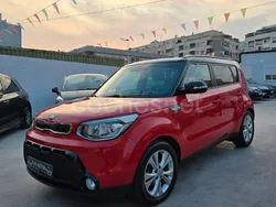 Rojo Usado 2014 Kia Soul SUV | 7650 €