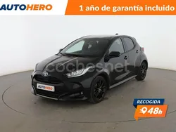 Negro Usado 2022 Toyota Yaris Hybrid Style Berlina | 20.899 € (Caro)