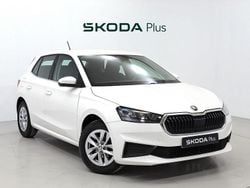 Blanco Usado 2023 Skoda Fabia Ambition Utilitario | 13.990 € (Precio justo)