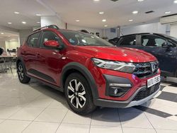 Rojo Usado 2022 Dacia Sandero Comfort Utilitario | 14.500 € (Precio justo)