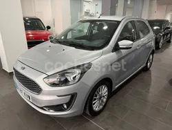 Gris / plata Usado 2019 Ford Ka Plus Ultimate Utilitario | 9900 € (Precio justo)