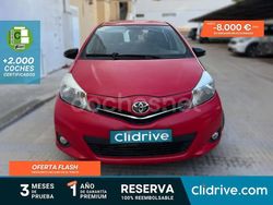 Rojo Usado 2012 Toyota Yaris Active Berlina | 5490 € (Super precio)