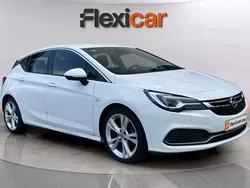 Blanco Usado 2018 Opel Astra Berlina | 11.490 € (Precio justo)