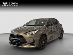 Amarillo Usado 2023 Toyota Yaris Hybrid Style Berlina | 21.900 € (Precio justo)