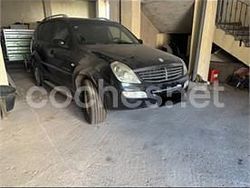 Negro Usado 2004 Ssangyong (KGM) Rexton SUV | 2500 €