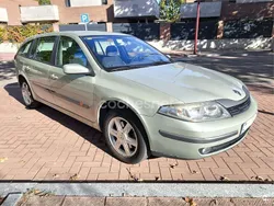Gris / plata Usado 2002 Renault Laguna II Dynamique Berlina | 2100 € (Precio justo)
