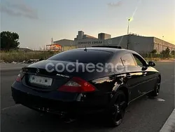 Negro Usado 2006 Mercedes CLS500 Berlina | 7999 €
