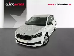 Blanco Usado 2025 Skoda Fabia Essence Berlina | 17.300 € (Precio justo)