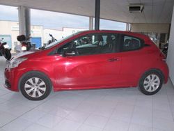 Burdeos Usado 2016 Peugeot 208 Active Utilitario | 9100 € (Un poco caro)