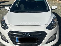 Blanco Usado 2015 Hyundai i30 Berlina | 8100 € (Precio justo)