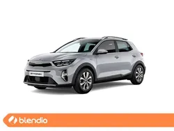 Gris Nuevo 2024 Kia Stonic SUV | 21.900 € (Precio justo)