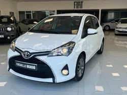 Blanco Usado 2017 Toyota Yaris Active Berlina | 11.450 € (Precio justo)