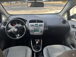 Gris / plata Usado 2004 Seat Altea Reference Monovolumen | 2450 € (Buen precio)