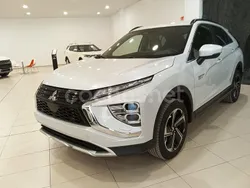 Blanco Nuevo 2025 Mitsubishi Eclipse Cross SUV | 35.500 €